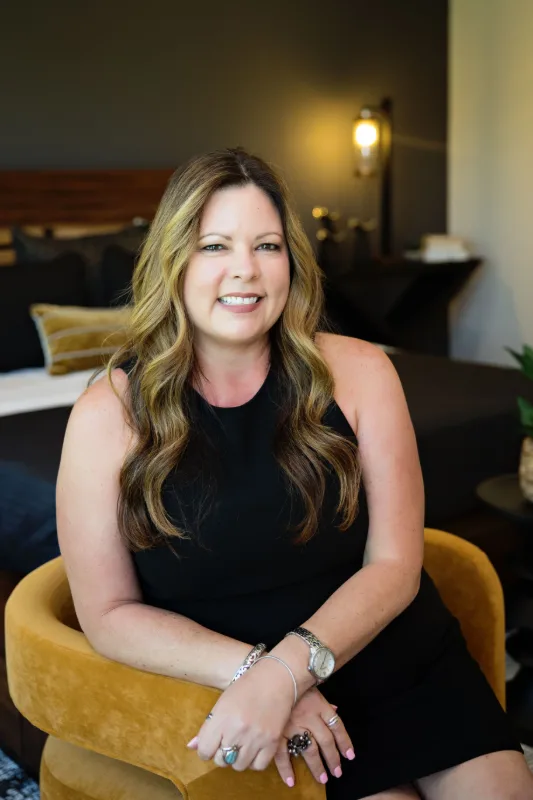 La Nita Parker, La Nita Parker Realty